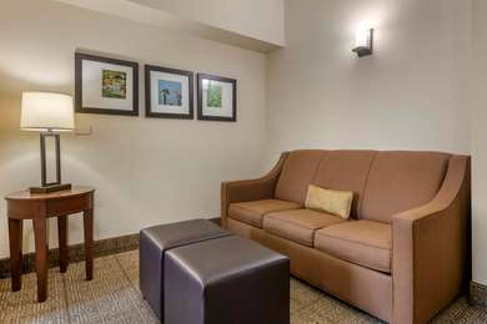 Comfort Suites Sawgrass 3