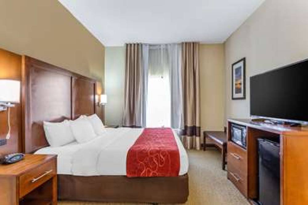 Comfort Suites South Point - Huntington 10