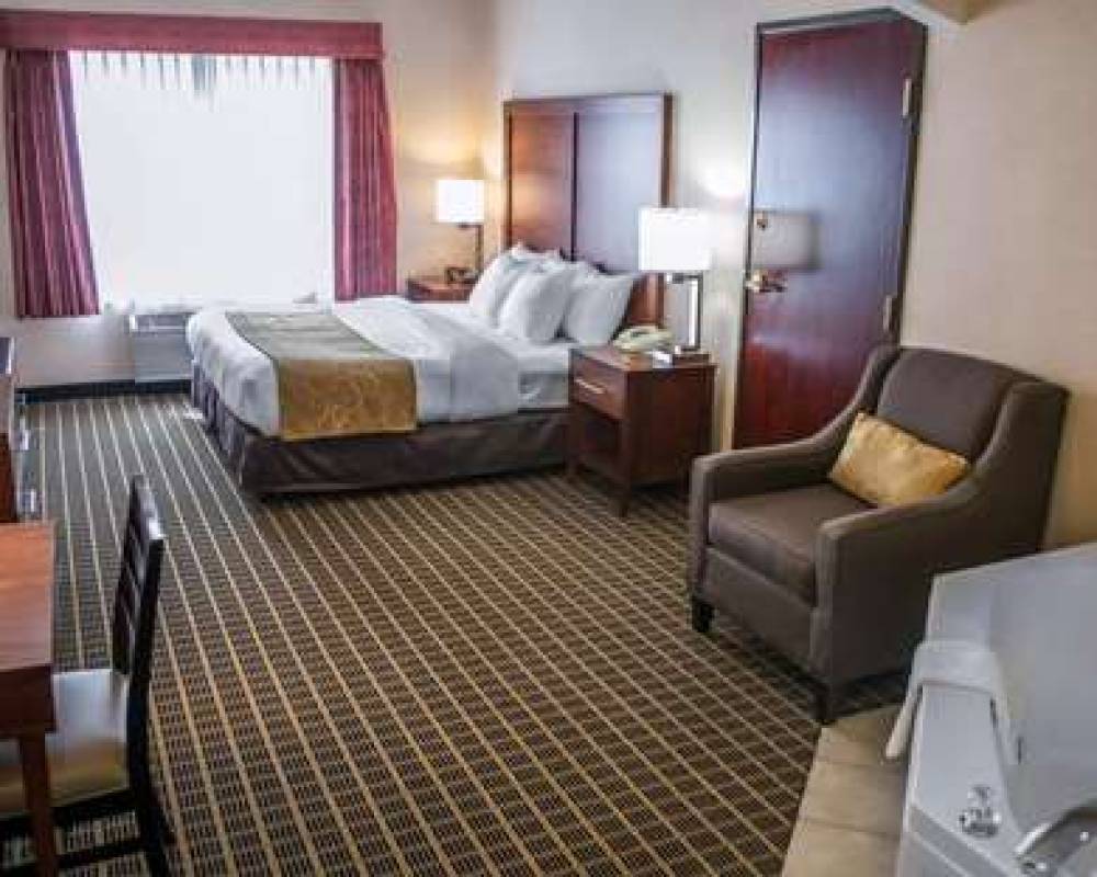 Comfort Suites Southwest 9