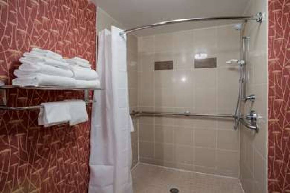 Comfort Suites Suffolk - Chesapeake 6