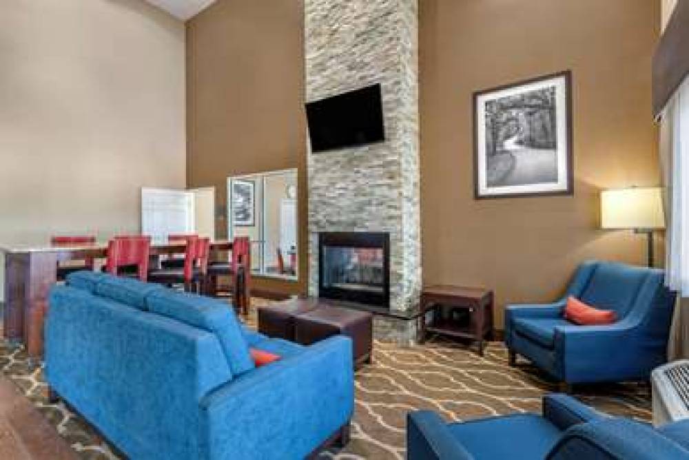 Comfort Suites Terre Haute University Area 5