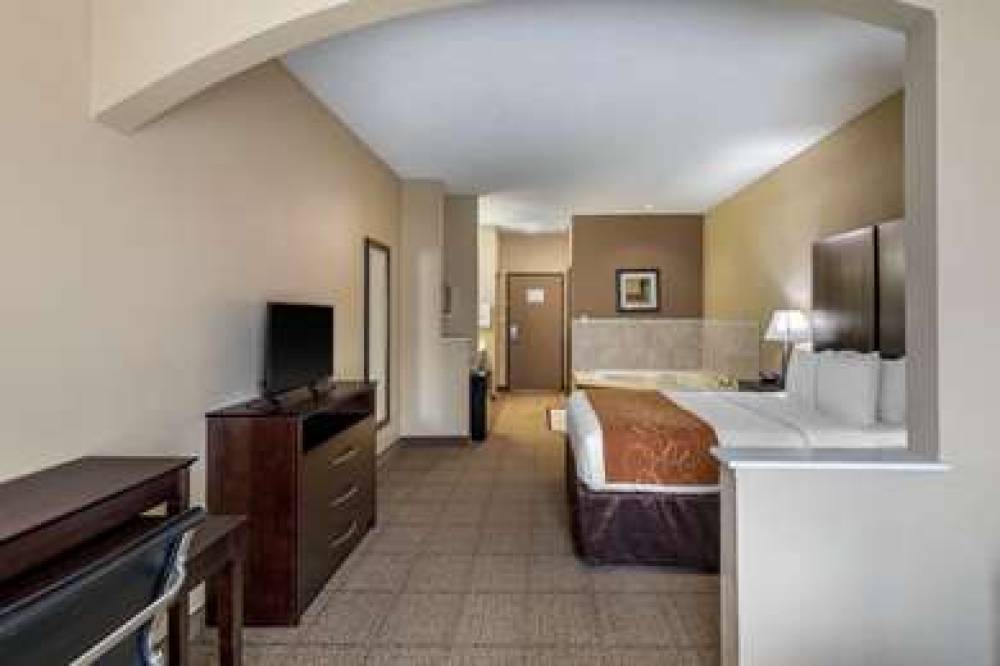 Comfort Suites The Colony - Plano West 7