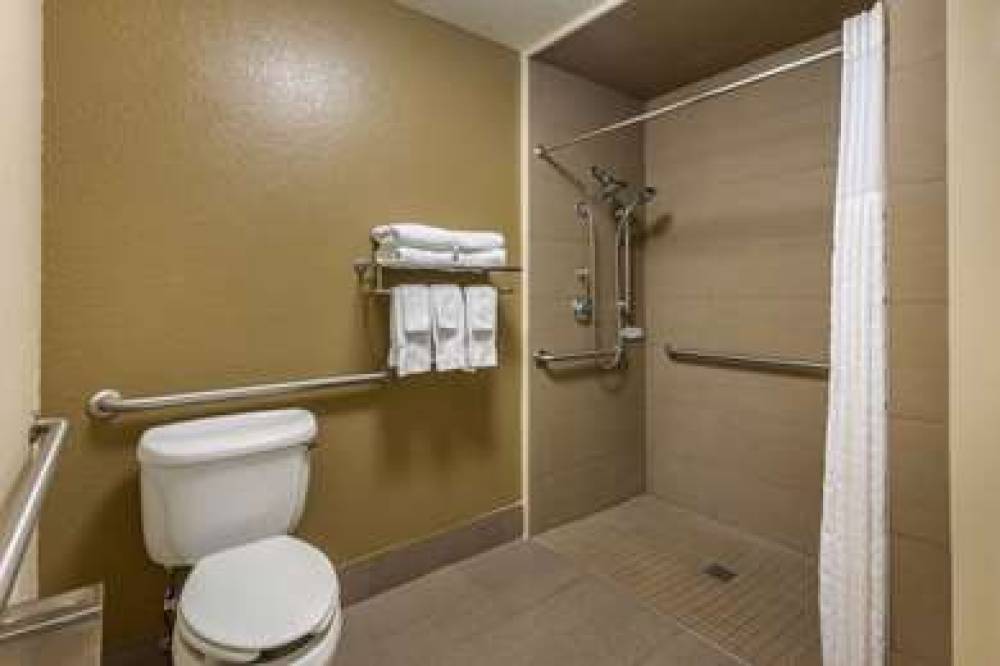 Comfort Suites The Villages 5