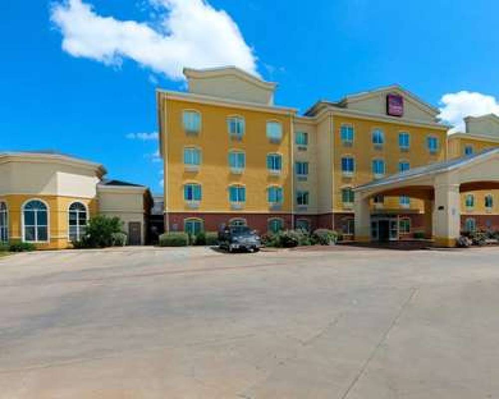 Comfort Suites University