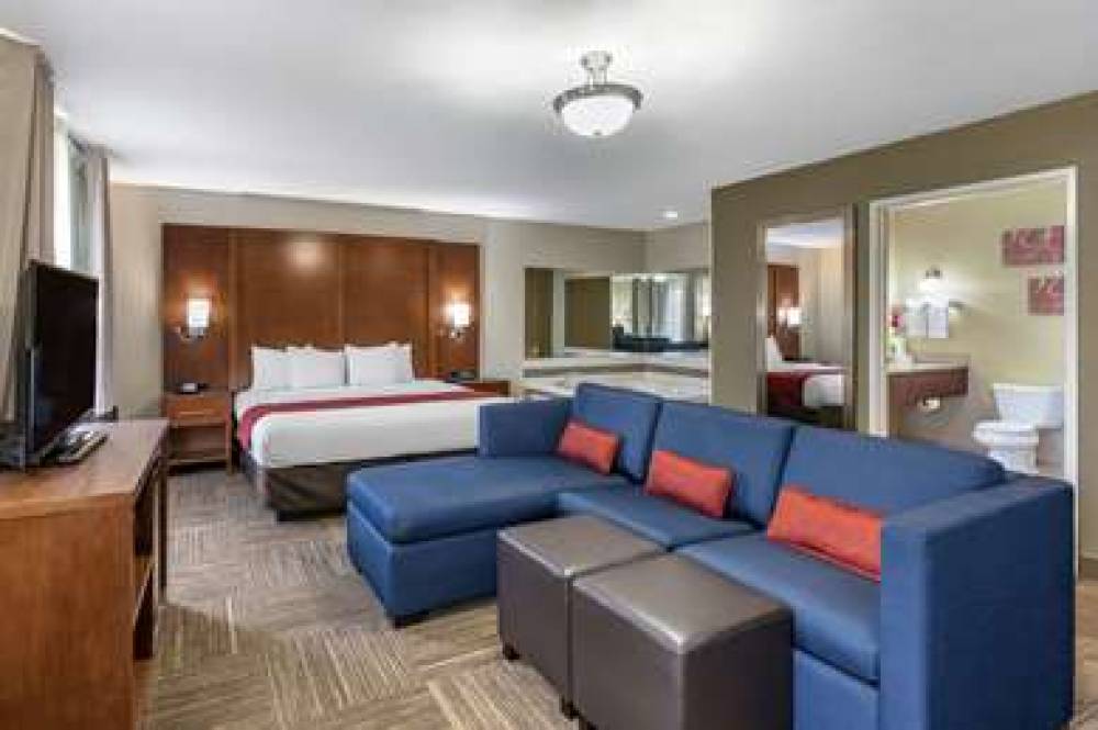 Comfort Suites Urbana Champaign, University Area 6