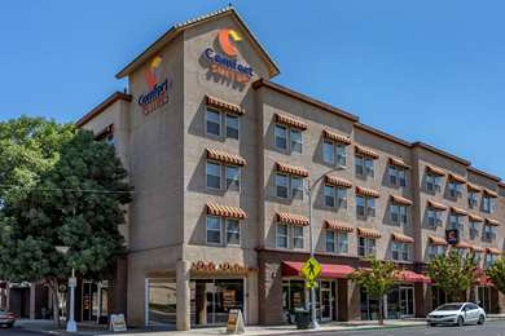 Comfort Suites Visalia - Convention Center 1