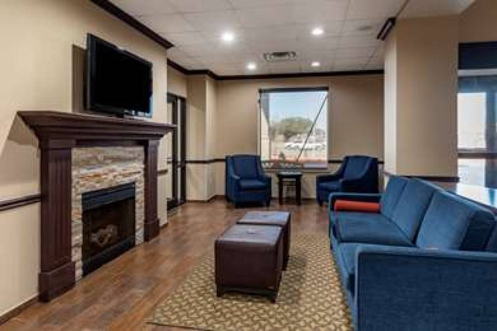 Comfort Suites Waco Near University Area 4