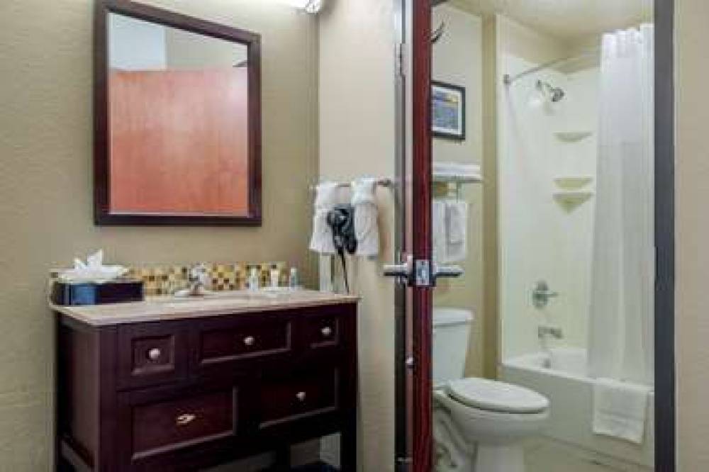 Comfort Suites Waco North - Near University Area 2