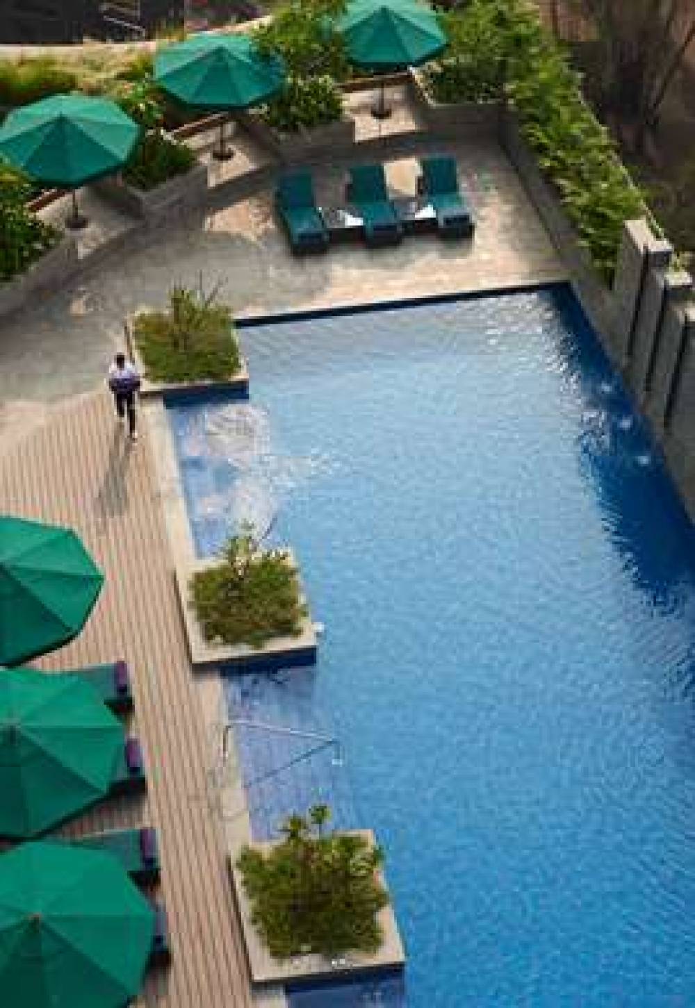 CONRAD PUNE 6