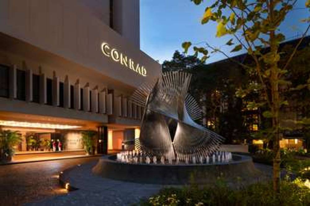 Conrad Singapore Orchard