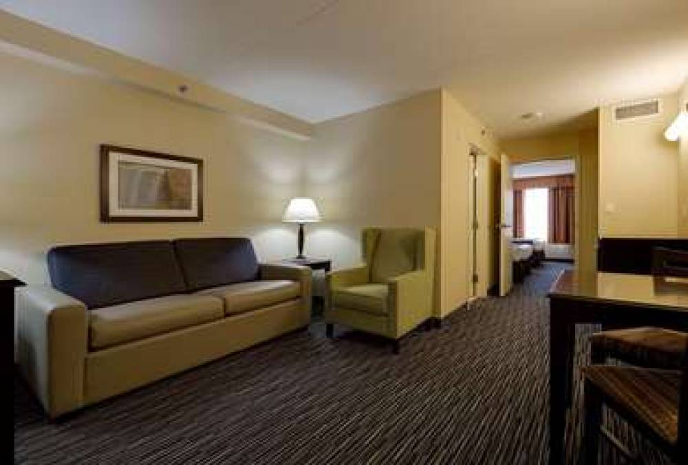 COUNTRY INN AND SUITES BY RADISSON 7