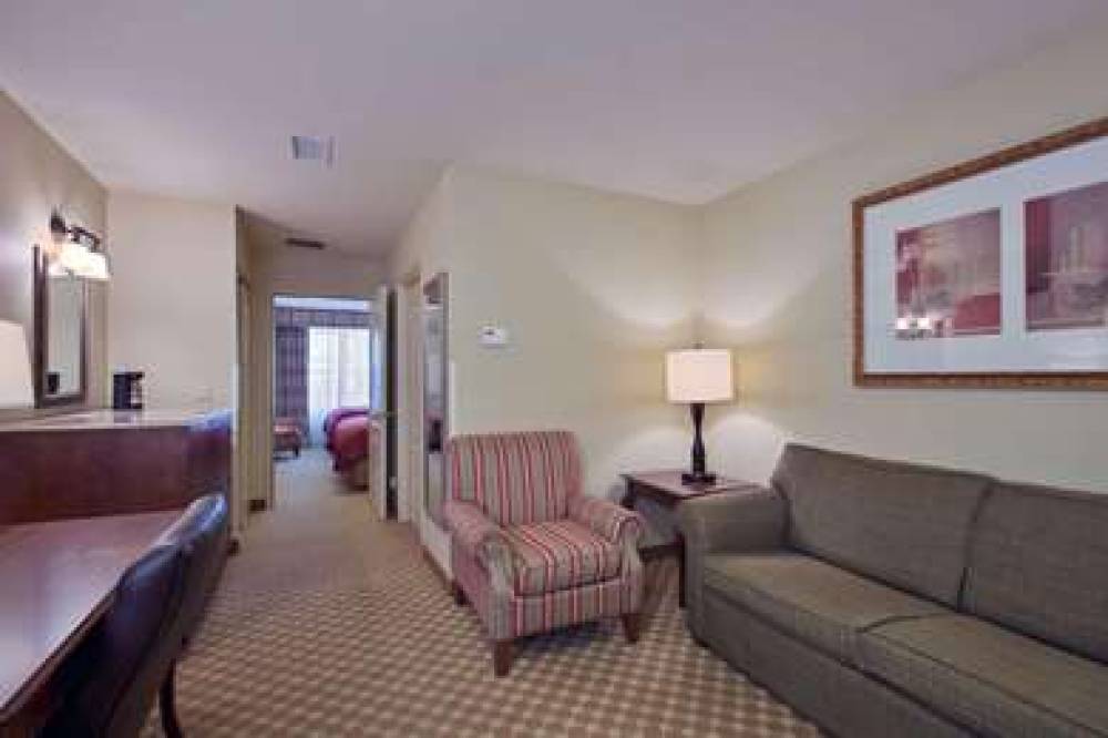 COUNTRY INN AND SUITES BY RADISSON 5