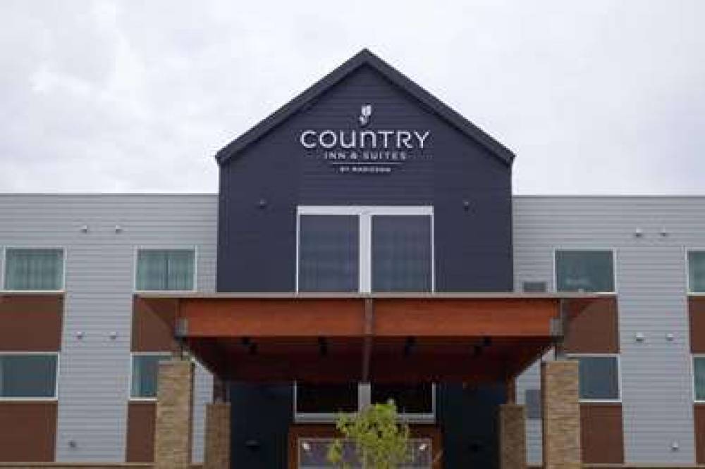 COUNTRY INN AND SUITES BY RADISSON 2