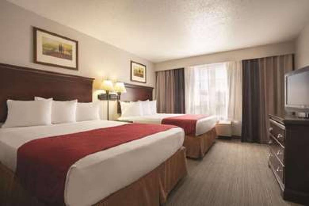 Country Inn & Suites By Carlson, Moline Airport, IL 10