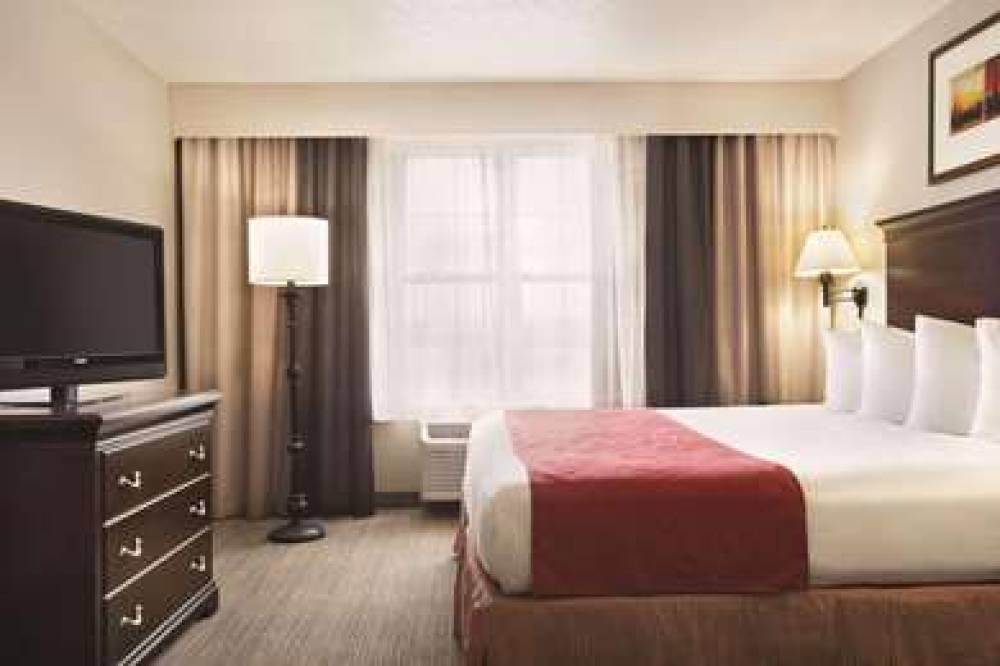 Country Inn & Suites By Carlson, Moline Airport, IL 8