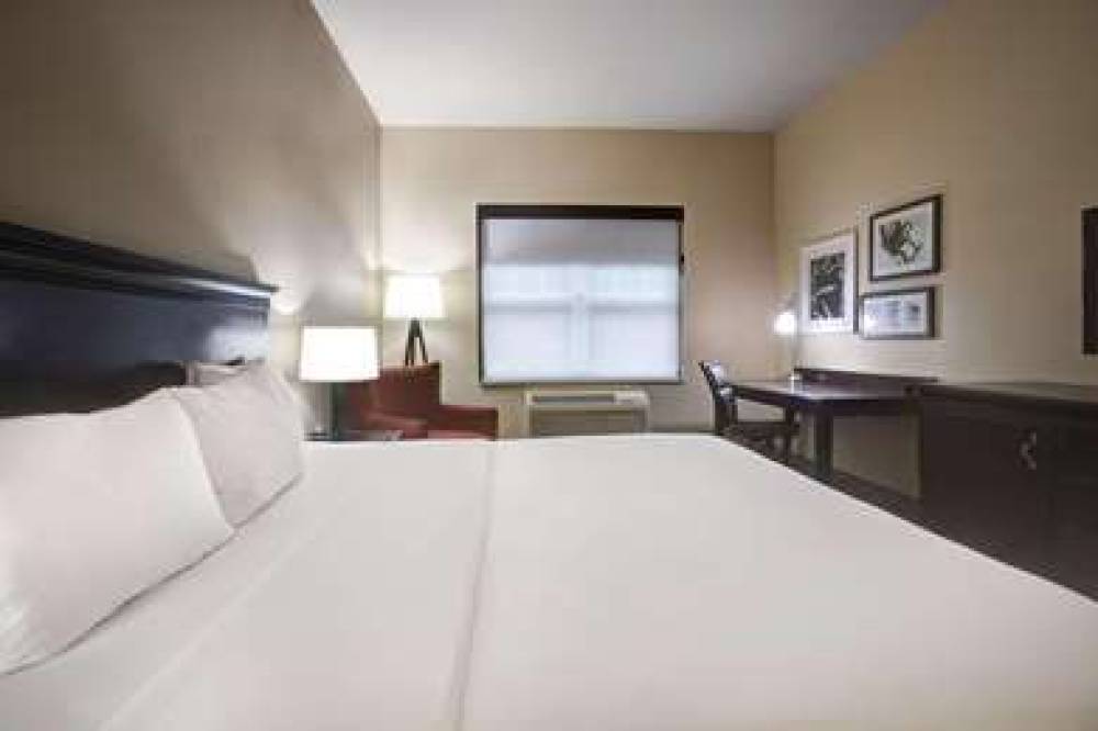 Country Inn & Suites By Carlson, Red Wing, MN 6