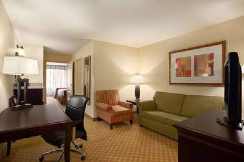 Country Inn & Suites By Carlson, Washington At Meadowlands, PA 6