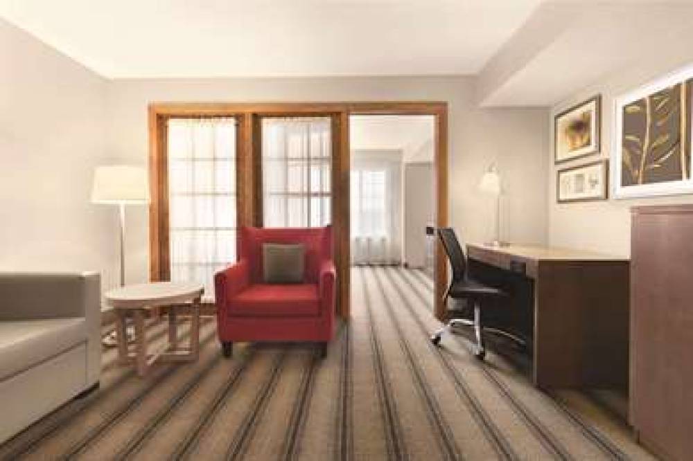 Country Inn & Suites By Radisson, Billings, MT 10