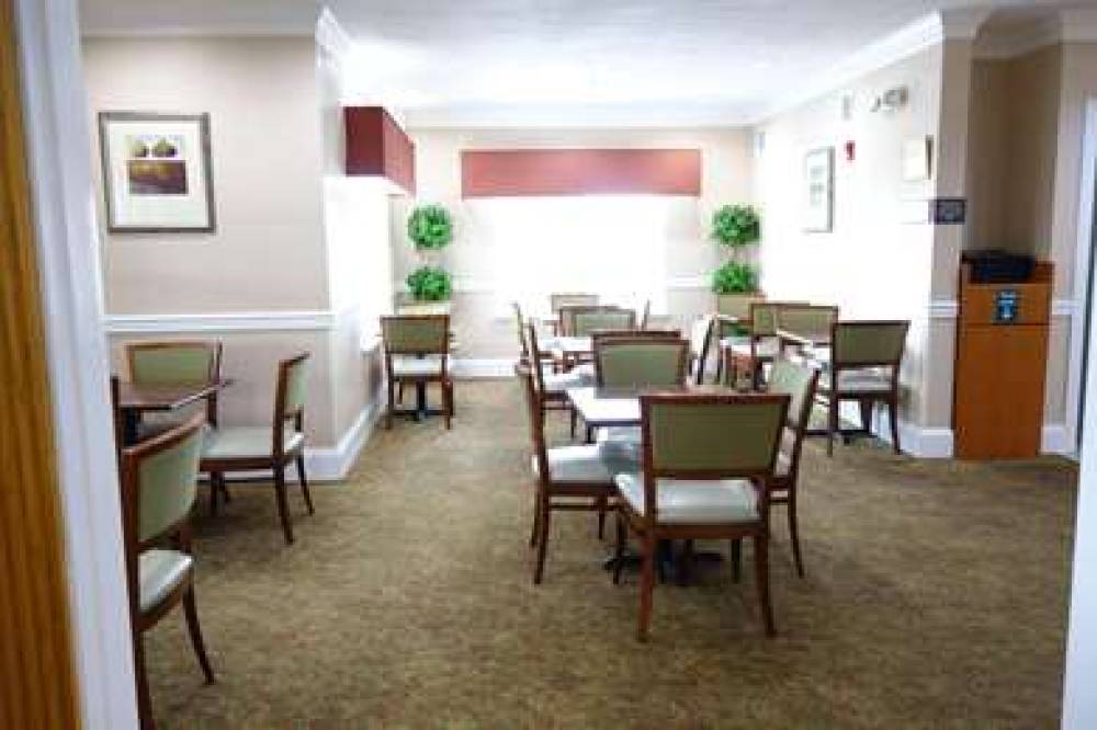 Country Inn & Suites By Radisson, Biloxi-Ocean Springs, MS 10