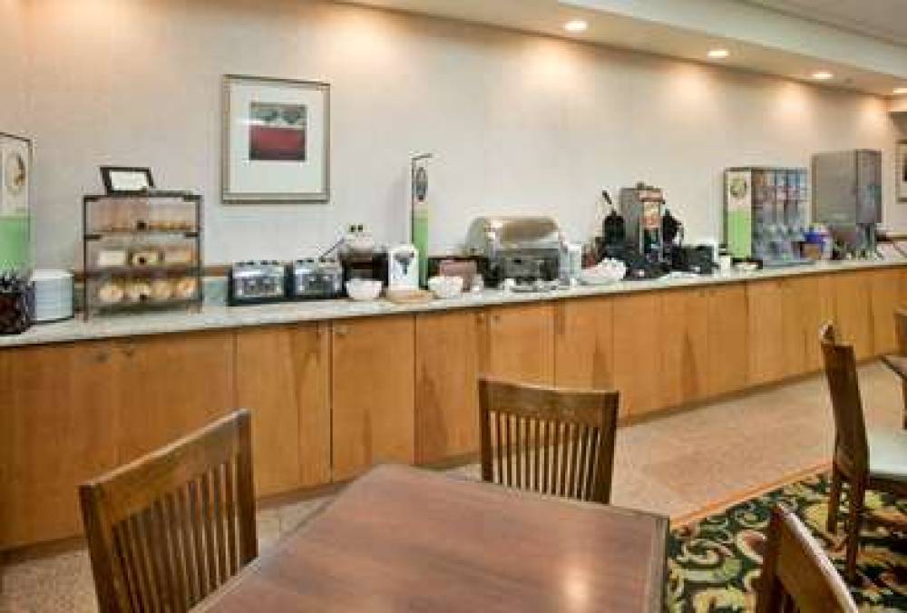 Country Inn & Suites By Radisson, Birch Run-Frankenmuth, MI 3