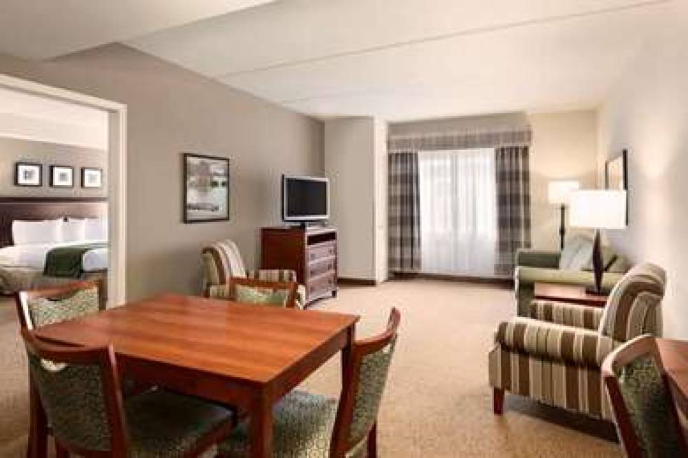 Country Inn & Suites By Radisson, Buffalo South I-90, NY 7