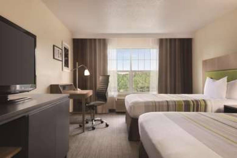 Country Inn & Suites By Radisson, Cottage Grove, MN 6