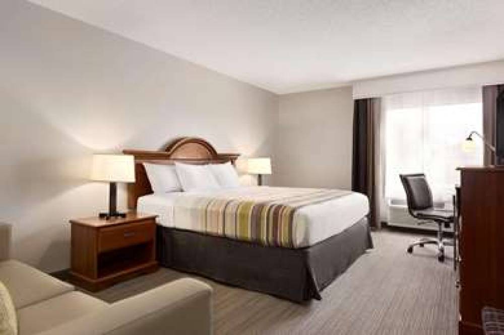 COUNTRY INN & SUITES BY RADISSON DA 6