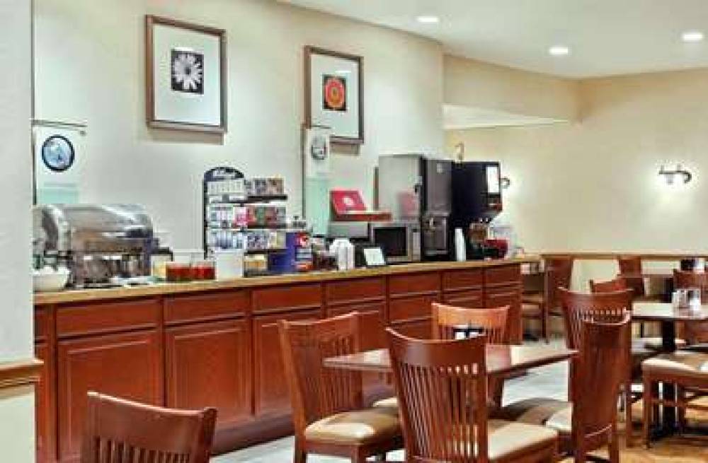 Country Inn & Suites By Radisson, Decatur, IL 10