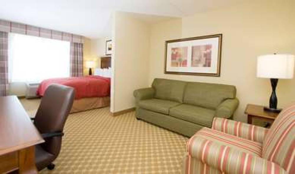 COUNTRY INN & SUITES BY RADISSON FR 8