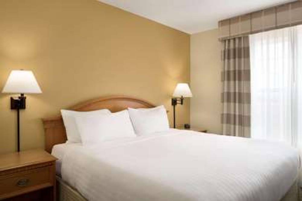 Country Inn & Suites By Radisson, Grinnell, IA 4