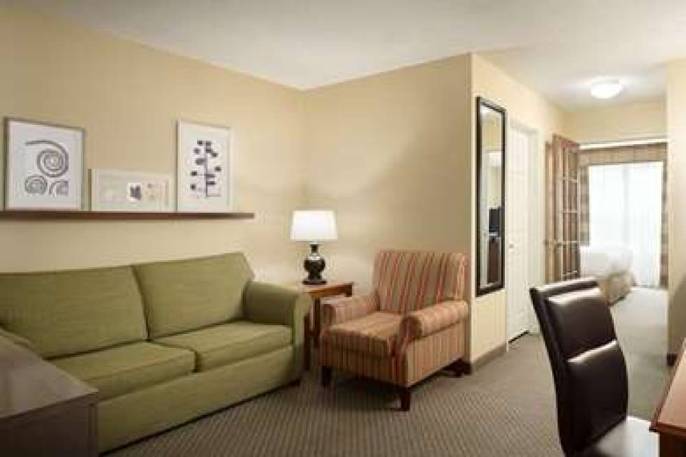 Country Inn & Suites By Radisson, Grinnell, IA 5