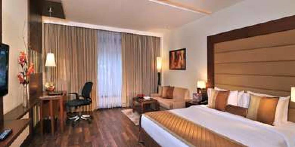 Country Inn & Suites By Radisson, Gurgaon Sector 12 4