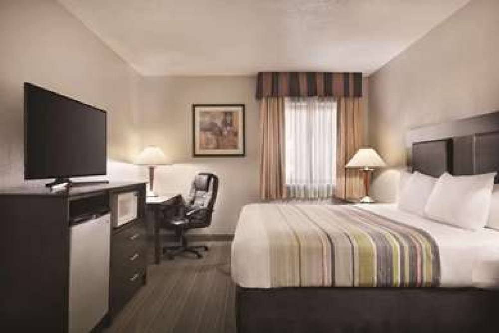 COUNTRY INN & SUITES BY RADISSON IN 8