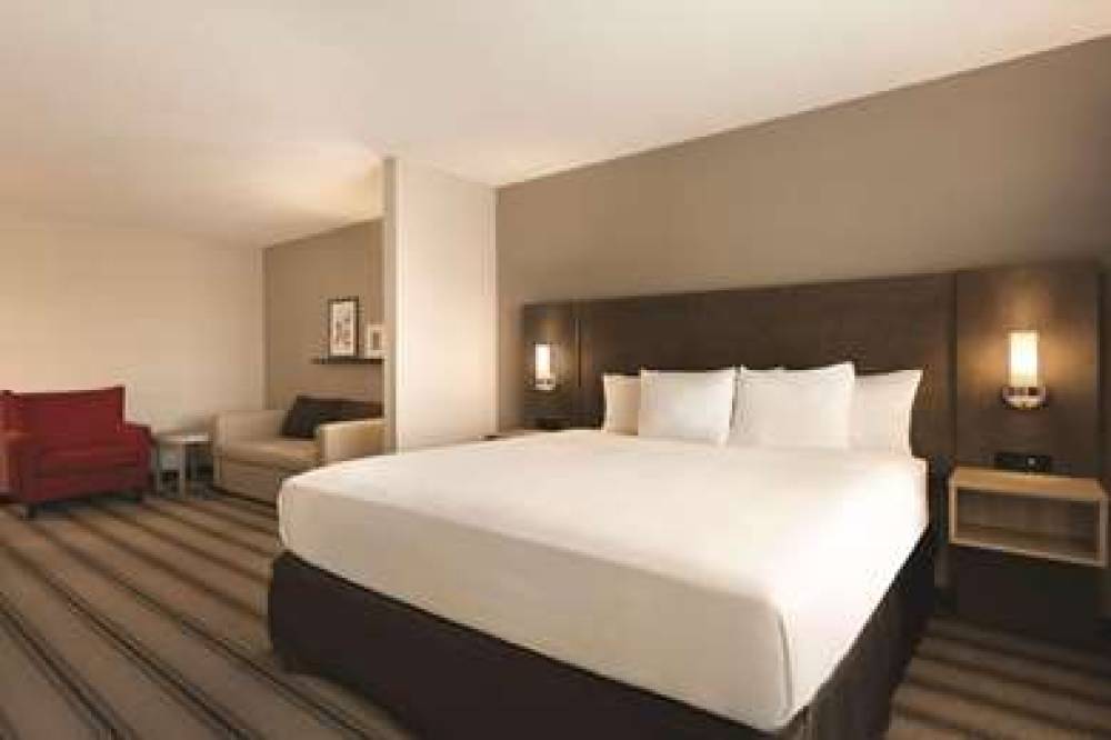 Country Inn & Suites By Radisson, Indianapolis Airport South, IN 5