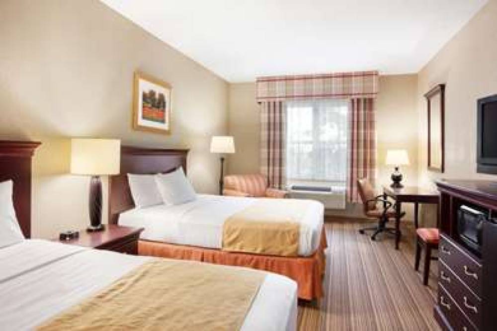 COUNTRY INN & SUITES BY RADISSON IT 4