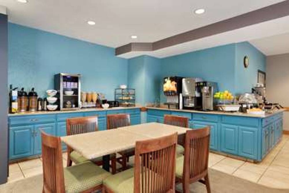 Country Inn & Suites By Radisson, Minneapolis/Shakopee, MN 10