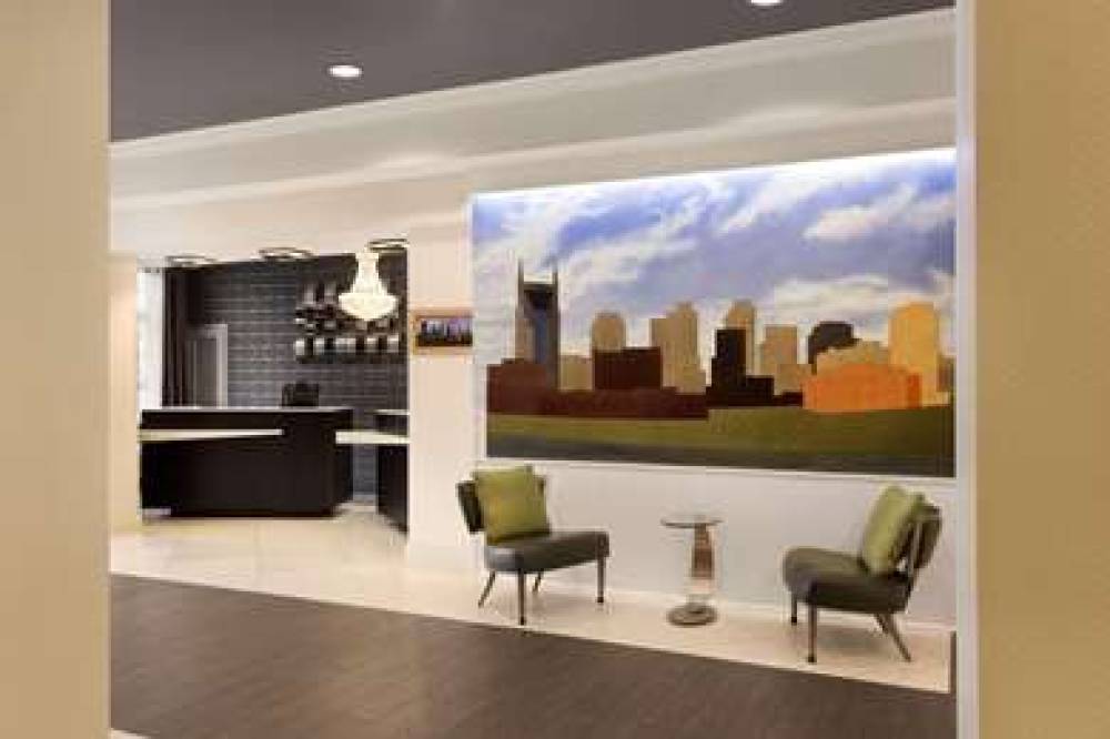 Country Inn & Suites By Radisson, Nashville Airport, TN 3