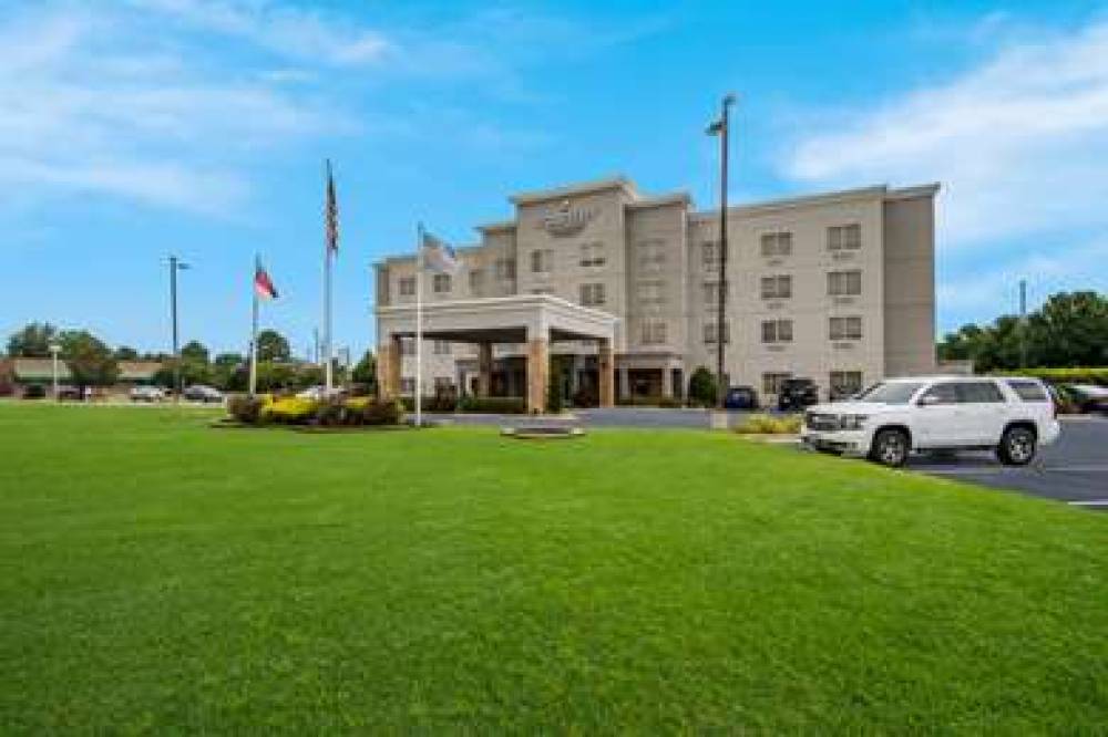 COUNTRY INN SUITES GOLDSBORO 3