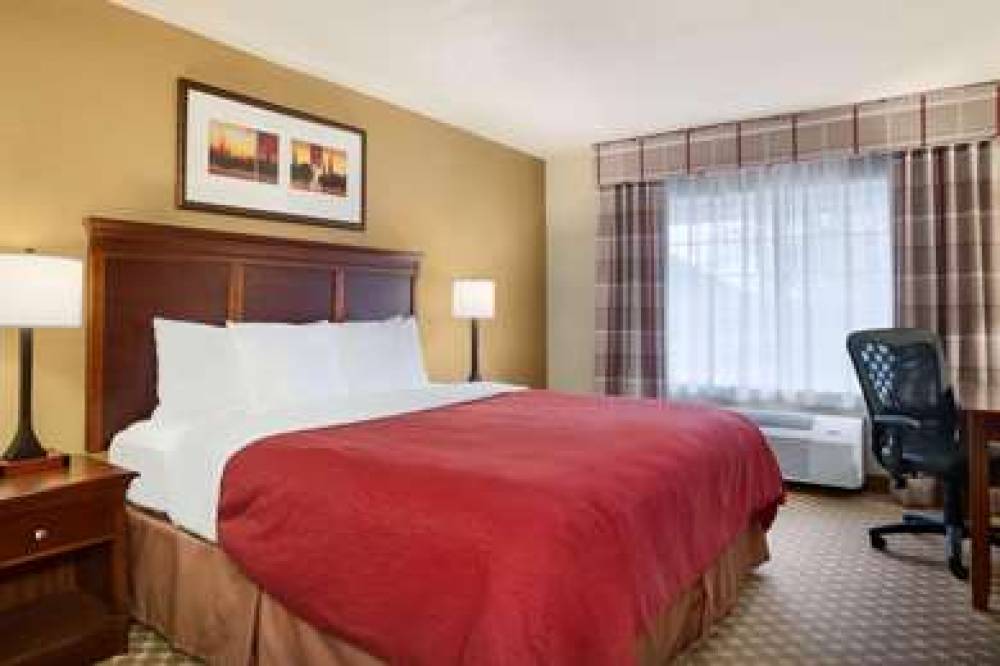 COUNTRY INN SUITES KALAMAZOO 4