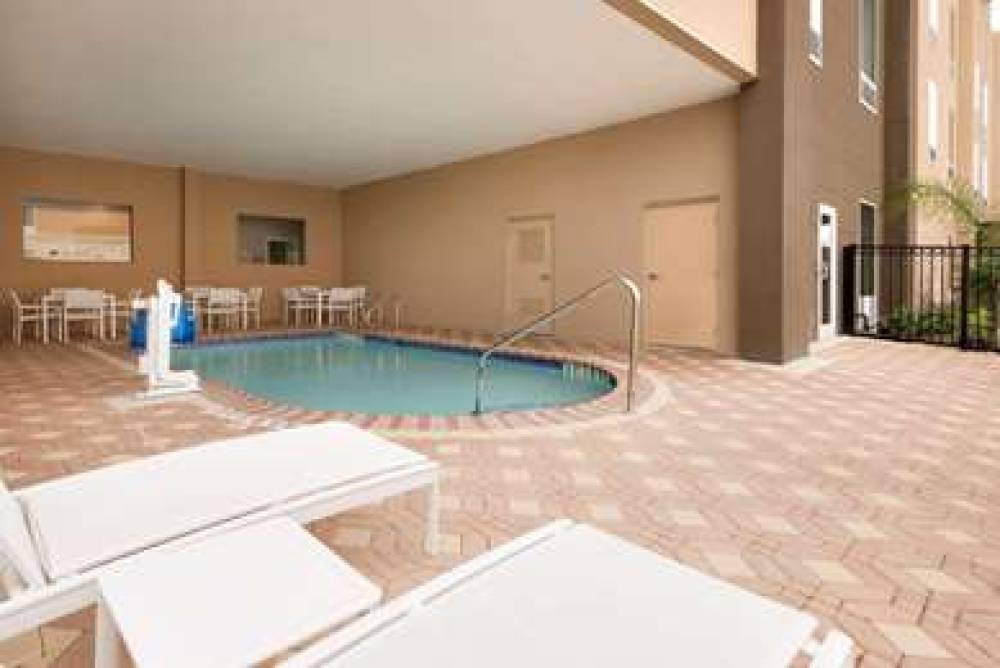 COUNTRY INN SUITES KATY 7