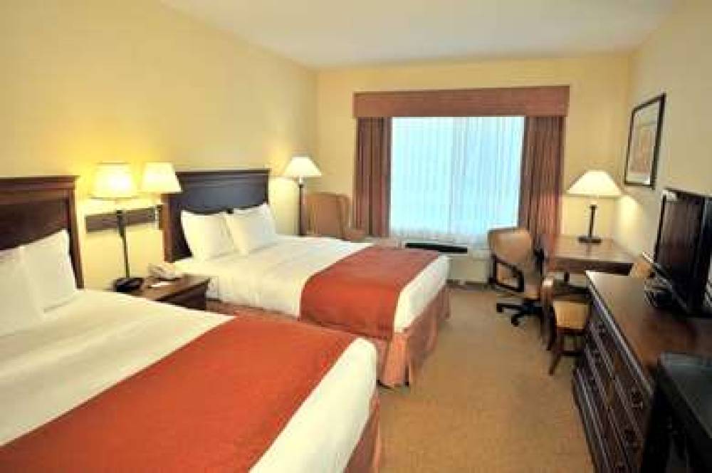 COUNTRY INN SUITES LAKE GEORGE 2