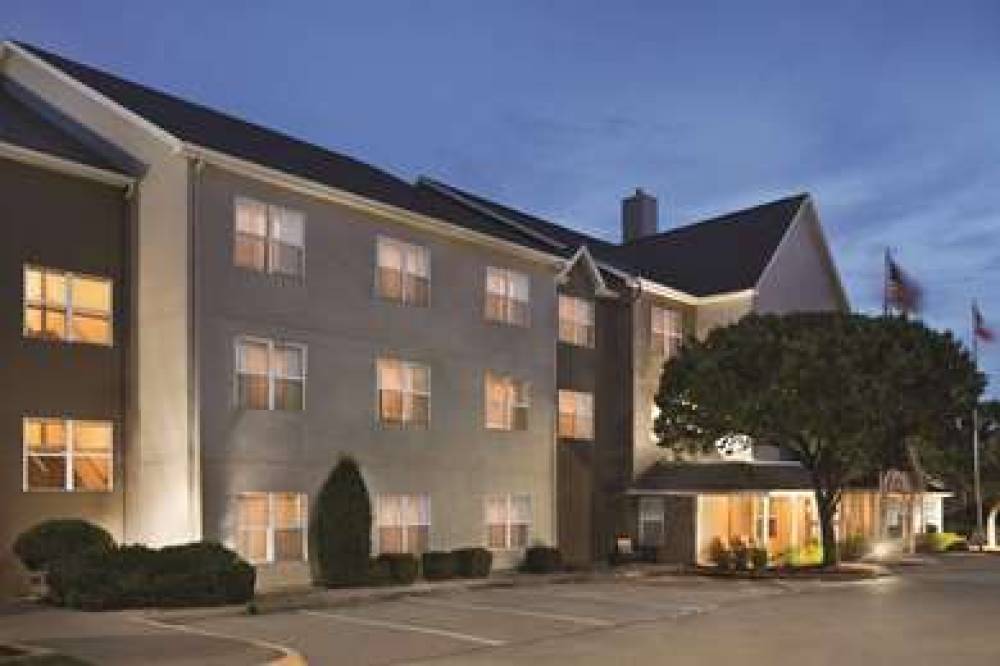 COUNTRY INN SUITES LEWISVILLE 2