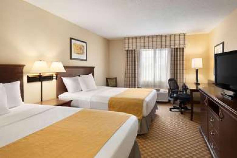 COUNTRY INN SUITES OWATONNA 6