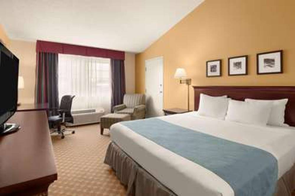 COUNTRY INN SUITES SIOUX FALLS 4