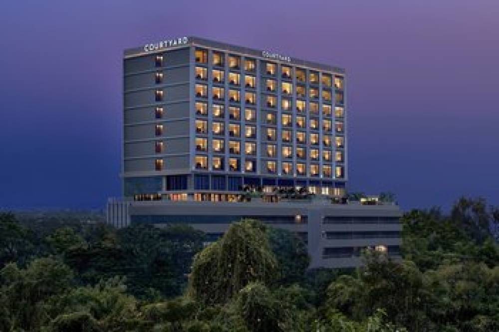 Courtyard By Marriott Ahmedabad Sindhu Bhvan Road