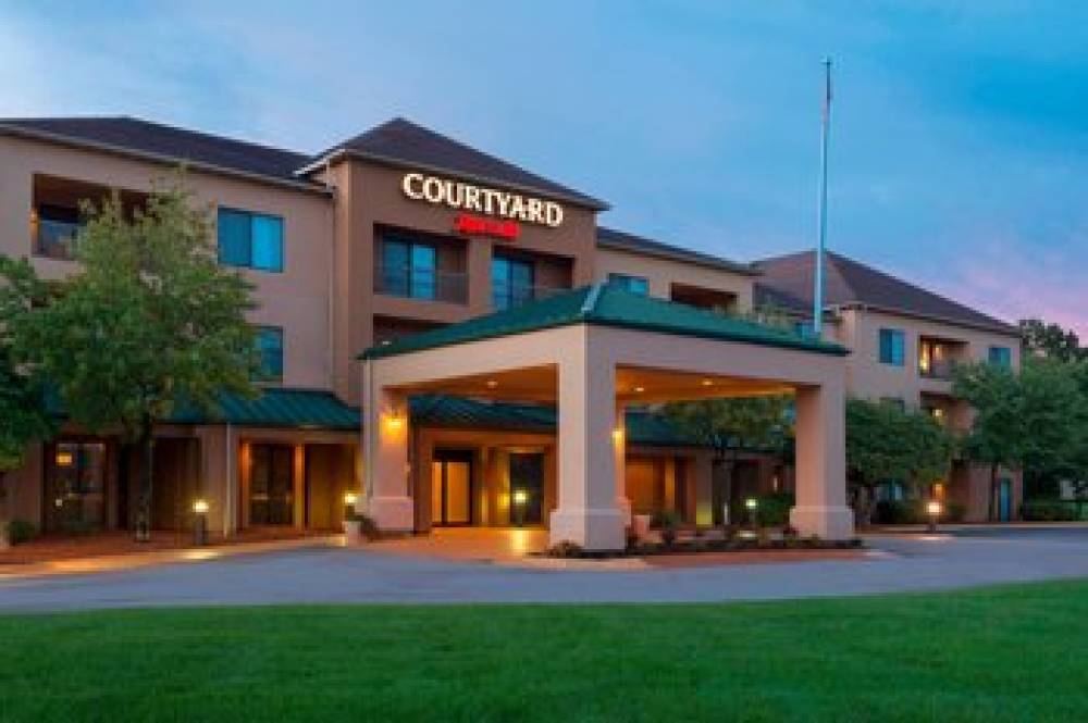 Courtyard By Marriott Akron Montrose Fairlawn 2