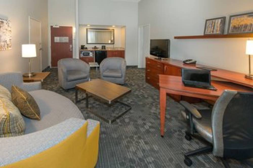 Courtyard By Marriott Albany 10