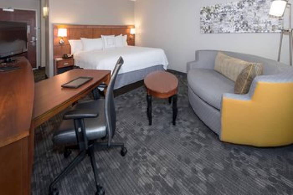 Courtyard By Marriott Albany 7