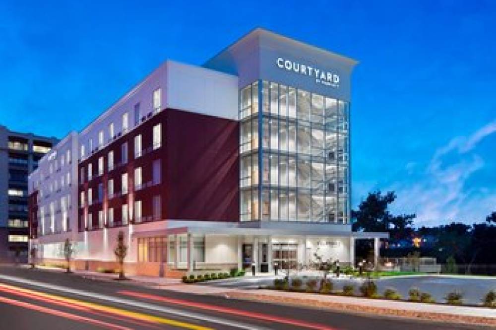 Courtyard By Marriott Albany Troy Waterfront