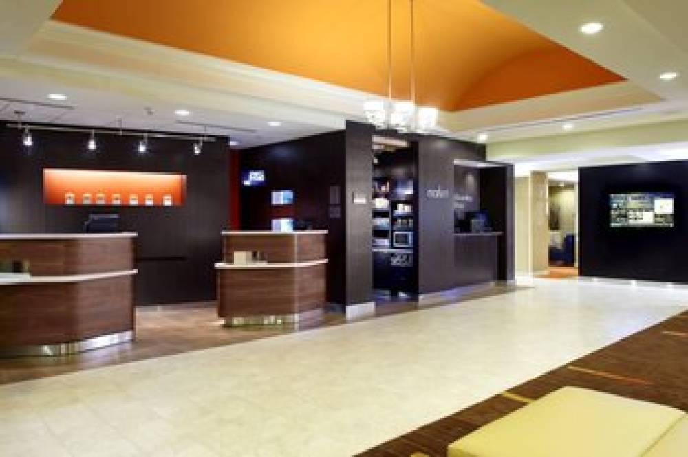 Courtyard By Marriott Altoona 3